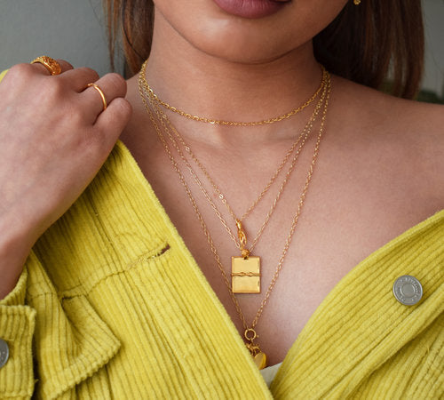 Hug Necklace
