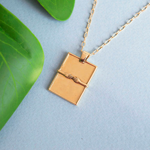 Hug Necklace
